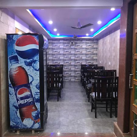 Golden Lodge Varanasi Eksteriør bilde