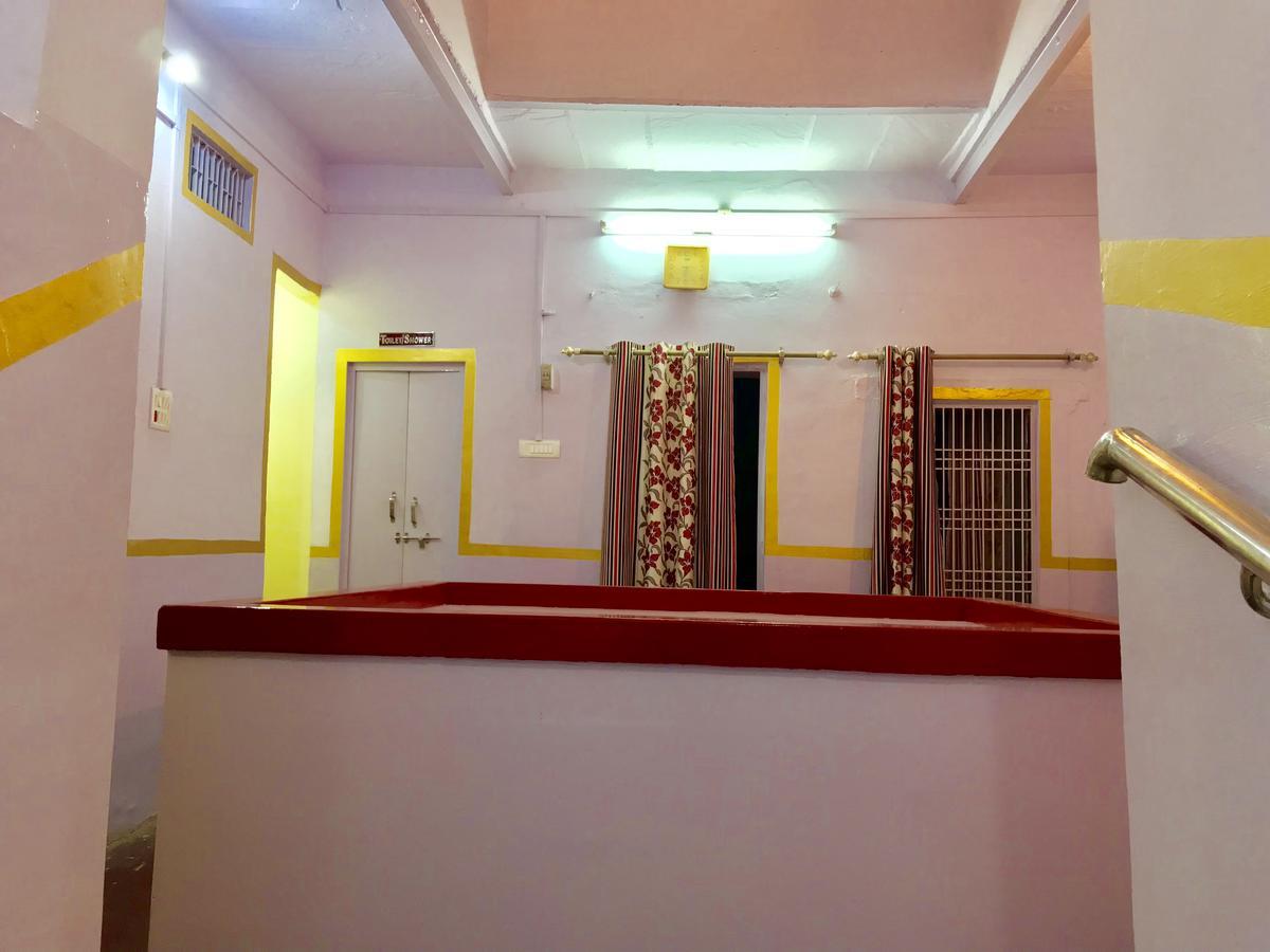 Golden Lodge Varanasi Eksteriør bilde