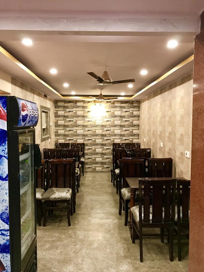 Golden Lodge Varanasi Eksteriør bilde